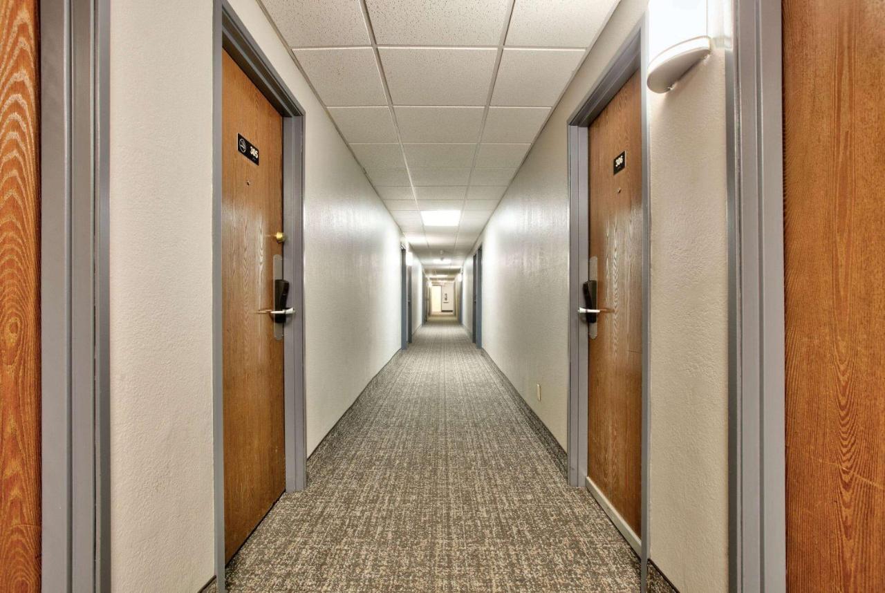 Super 8 By Wyndham Amarillo Hotel Luaran gambar