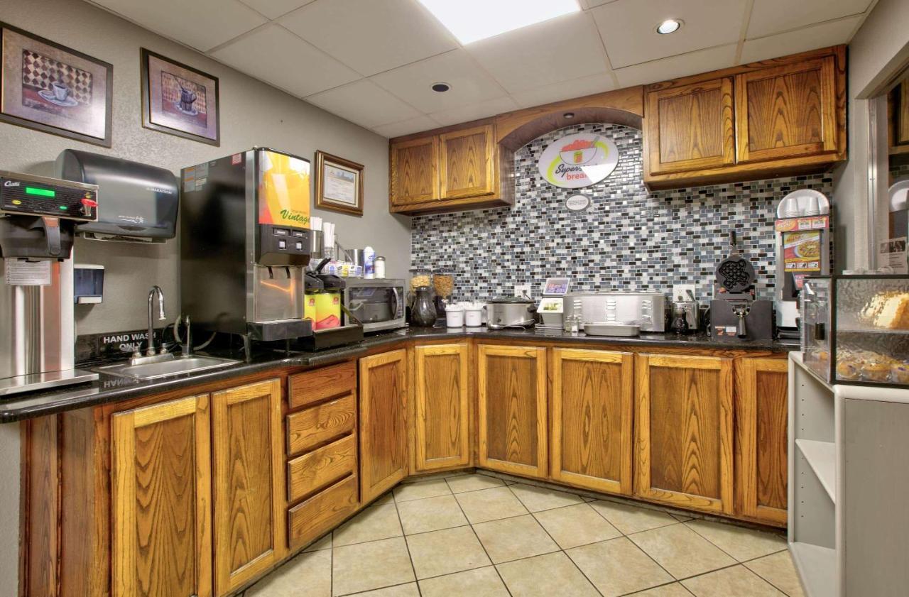 Super 8 By Wyndham Amarillo Hotel Luaran gambar