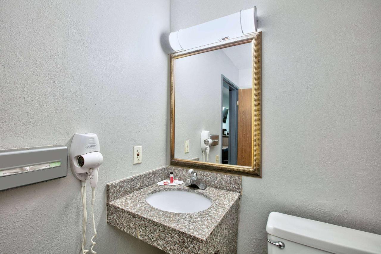 Super 8 By Wyndham Amarillo Hotel Luaran gambar
